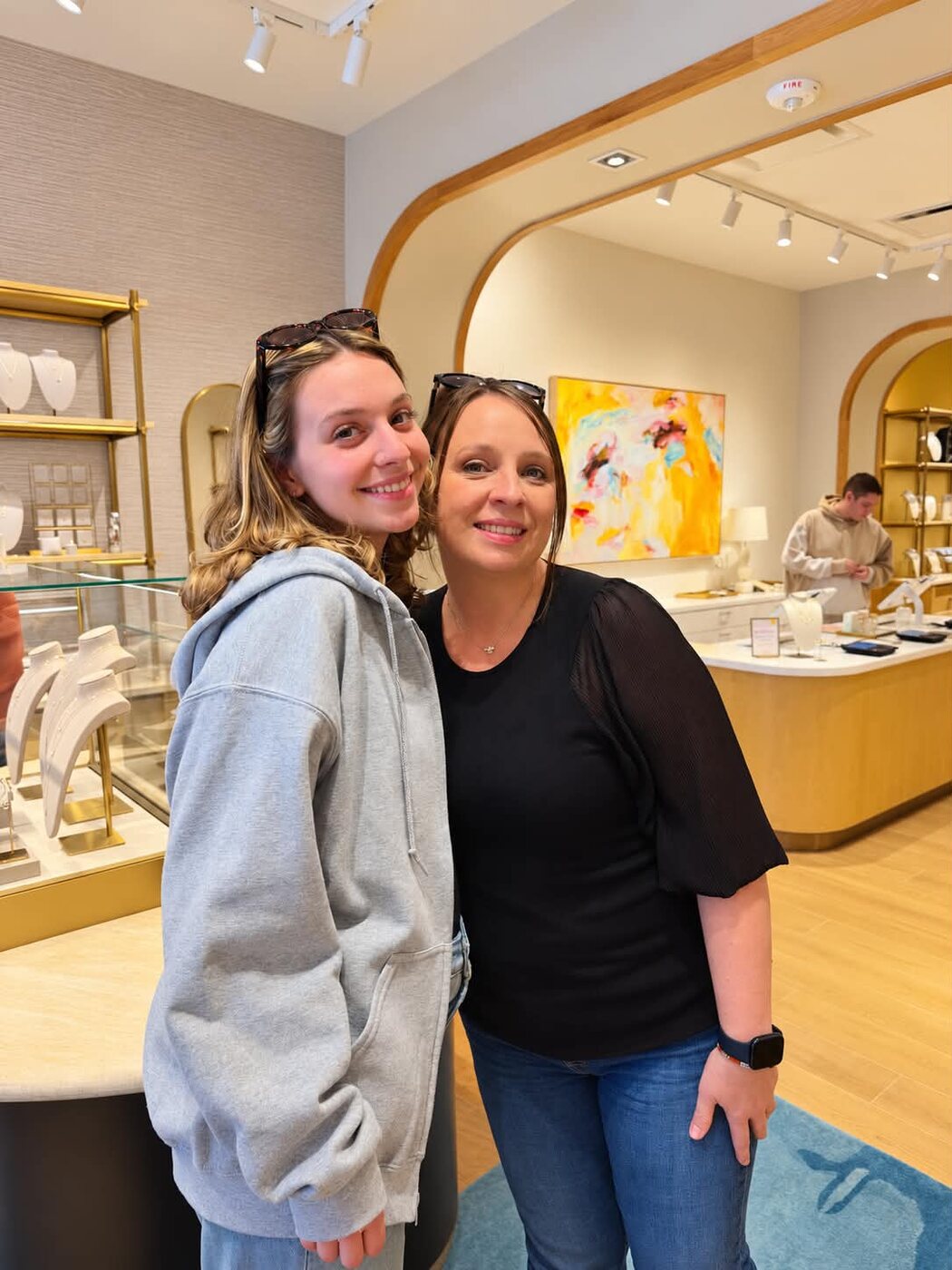 Volunteers at the Kendra Scott giveback event